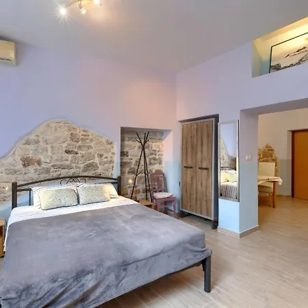 Sonja By Interhome * Πούλα